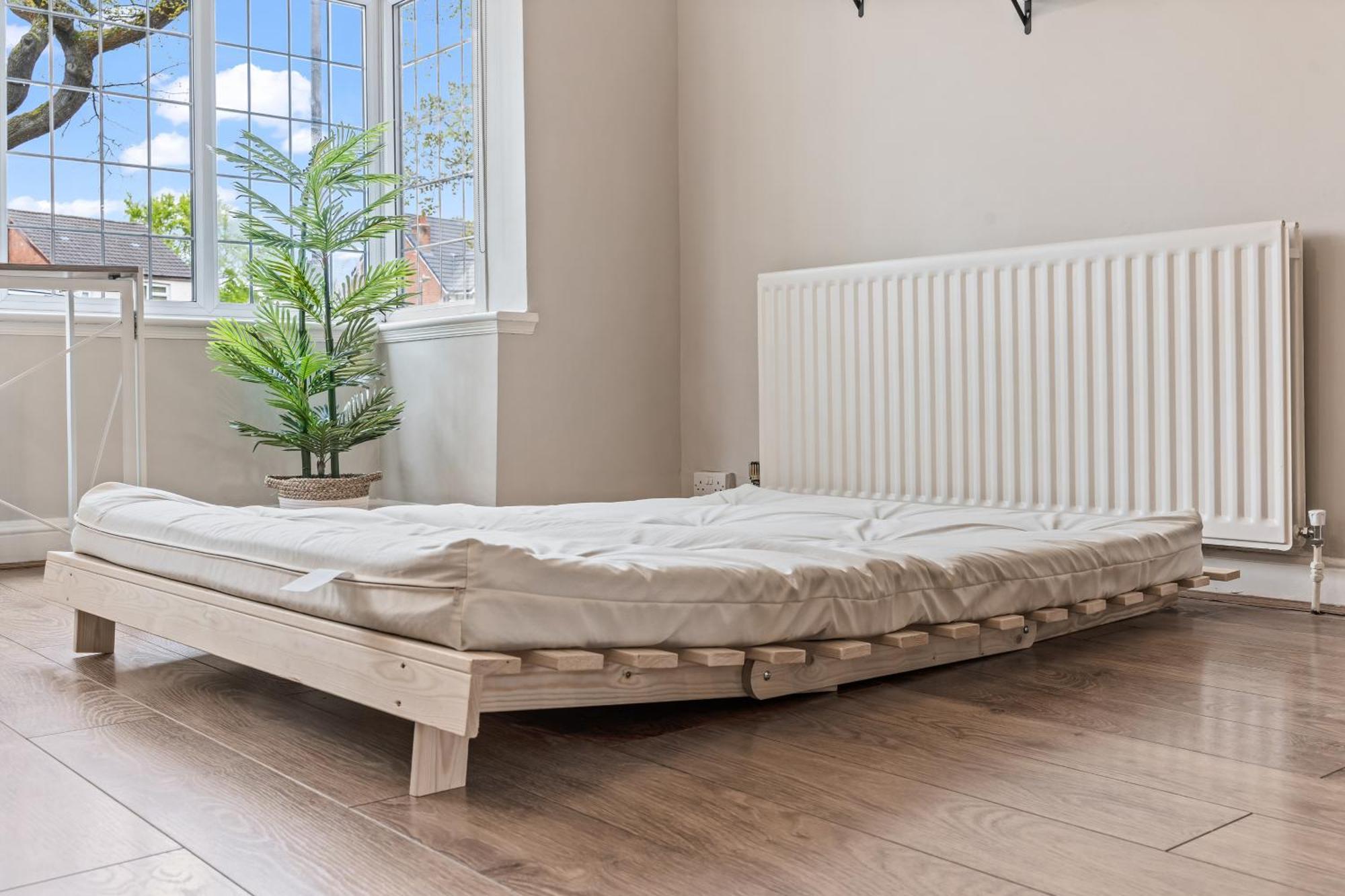South Lux Spacious 3bedroom House, Sleeps 8 6beds, - Driveway Fits 2 Vans - Free Parking & Netflix- Nr A45 & Motorway Links Location - Perfect For Nec, Jlr, Birmingham, Solihull, Airport, Warwickshire Etc! *