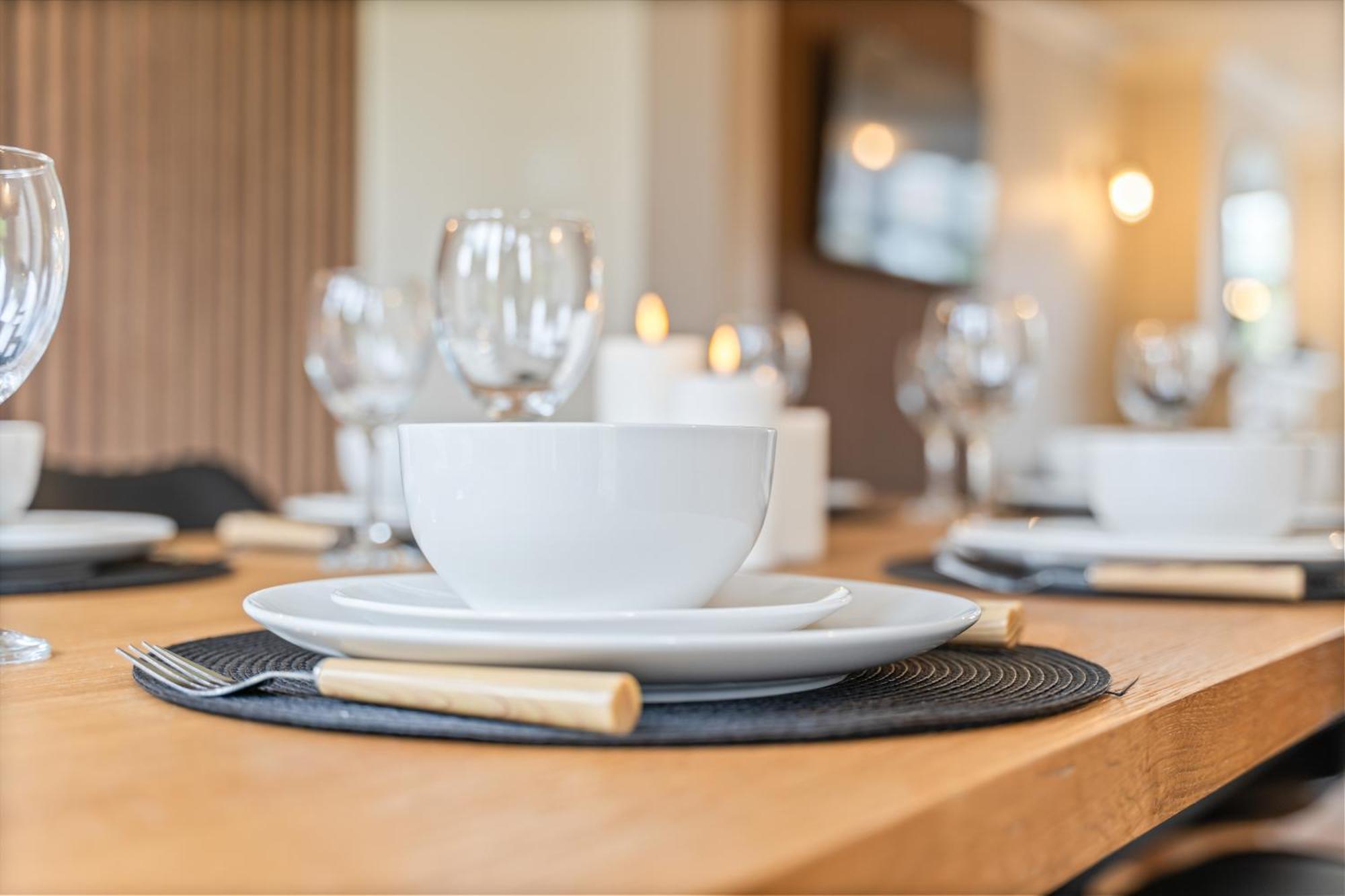 Holiday home South Lux Spacious 3bedroom House, Sleeps 8 6beds, - Driveway Fits 2 Vans - Free Parking & Netflix- Nr A45 & Motorway Links Location - Perfect For Nec, Jlr, Birmingham, Solihull, Airport, Warwickshire Etc! Birmingham